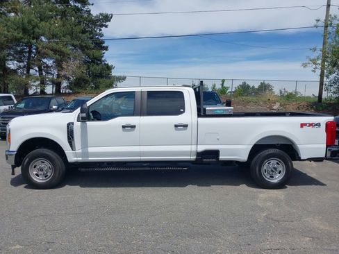 Certified 2024 Ford F250 XL w/ FX4 Off-Road Package AWD/4WD image 5
