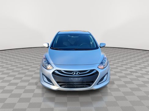 Used 2014 Hyundai Elantra GT image 3