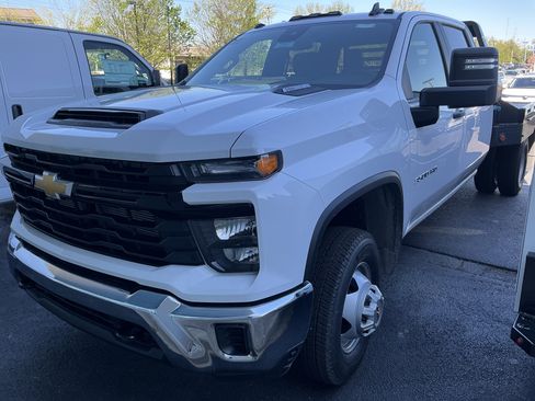 New 2026 Chevrolet Silverado 3500 W/T w/ WT Convenience Package AWD/4WD image 4