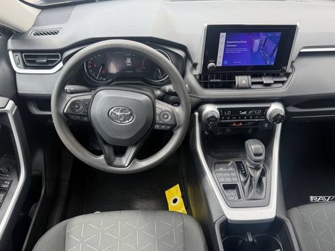Used 2023 Toyota RAV4 XLE AWD/4WD image 10