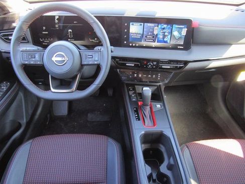 New 2026 Nissan Kicks SR w/ Illumination Package image 9