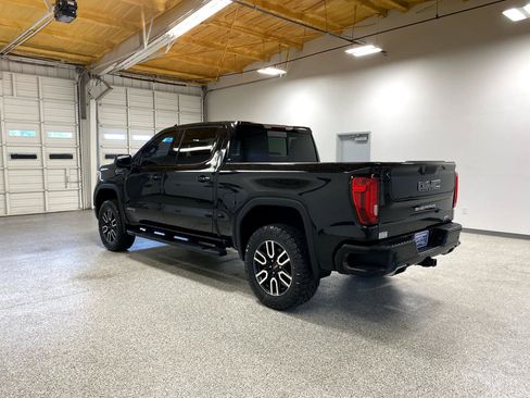 Used 2019 GMC Sierra 1500 AT4 w/ AT4 Premium Package image 2