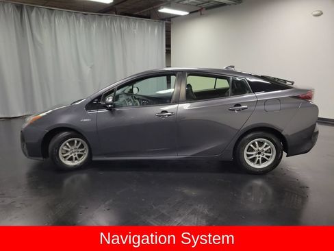 Used 2017 Toyota Prius Four w/ Advanced Technology Package FWD image 5