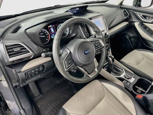 Used 2023 Subaru Forester Limited AWD/4WD image 9