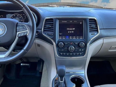 Used 2018 Jeep Grand Cherokee Overland image 6