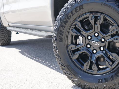 Used 2026 Chevrolet Silverado 1500 ZR2 AWD/4WD image 2
