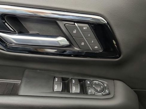 Used 2025 Chevrolet Tahoe Premier image 26