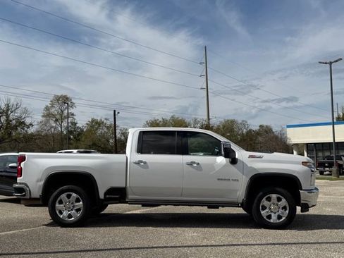 Used 2021 Chevrolet Silverado 2500 LTZ w/ LTZ Premium Package image 4
