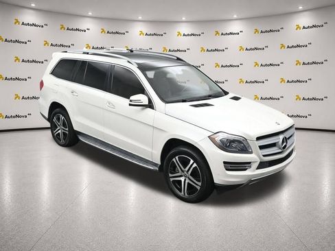 Used 2016 Mercedes-Benz GL 450 4MATIC w/ Premium I Package image 56