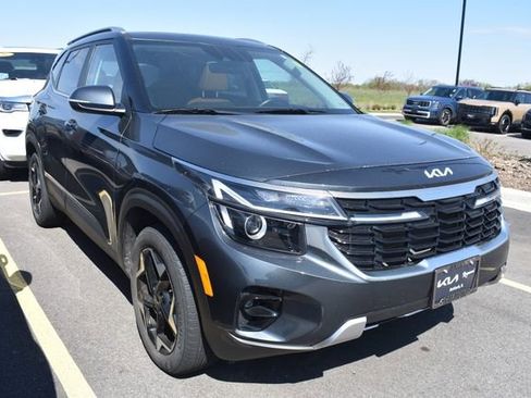 Used 2024 Kia Seltos EX AWD/4WD image 1