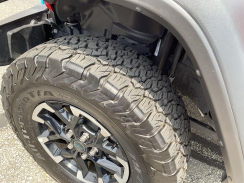 Used 2025 Jeep Wrangler Unlimited Rubicon 4xe w/ Safety Group AWD/4WD image 12