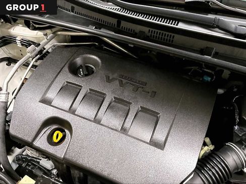 Certified 2018 Toyota Corolla LE image 32