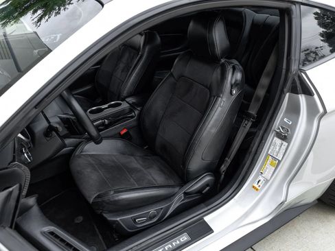 Used 2019 Ford Mustang GT Premium w/ Carbon Sport Interior Package RWD image 37