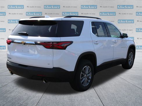 Used 2023 Chevrolet Traverse LT image 6