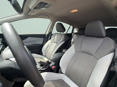Used 2020 Subaru Crosstrek 2.0i AWD/4WD image 23