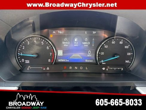 Used 2022 Ford Explorer XLT w/ Equipment Group 202A AWD/4WD image 18