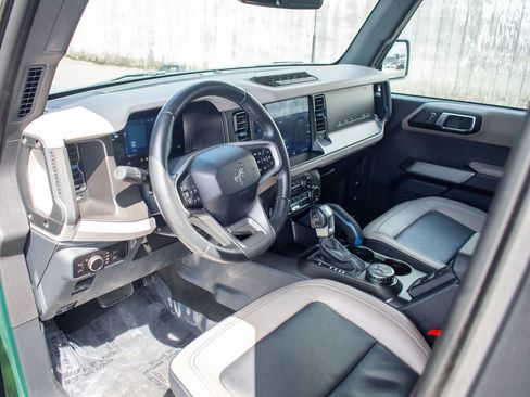 Used 2023 Ford Bronco Wildtrak AWD/4WD image 12