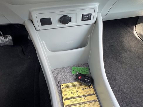 Used 2013 Toyota Prius V Three FWD image 21