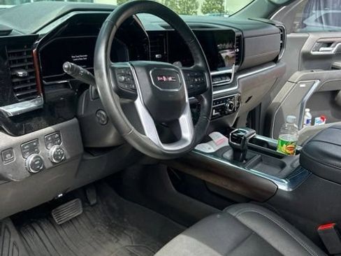 Used 2023 GMC Sierra 1500 SLT w/ SLT Premium Package AWD/4WD image 7