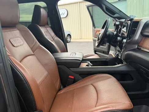 Used 2023 RAM 3500 Limited AWD/4WD image 5