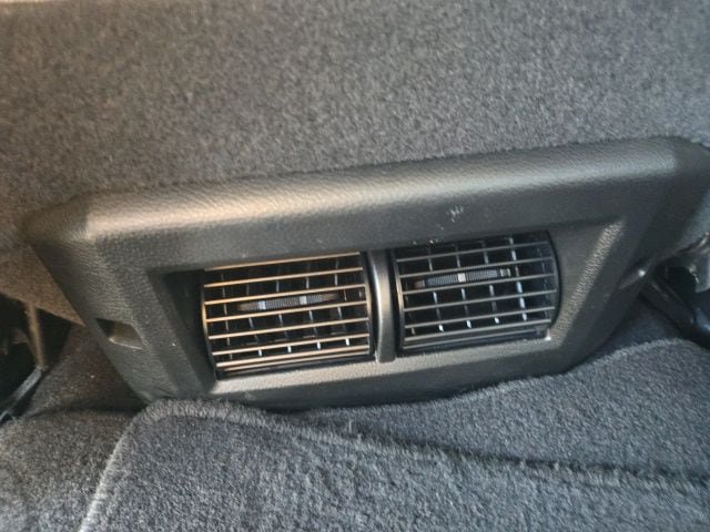 Used 2021 RAM 1500 Classic SLT AWD/4WD image 8