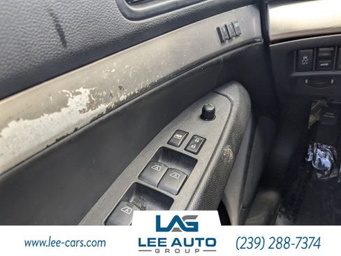 Used 2011 INFINITI G37 x w/ Premium Pkg image 18