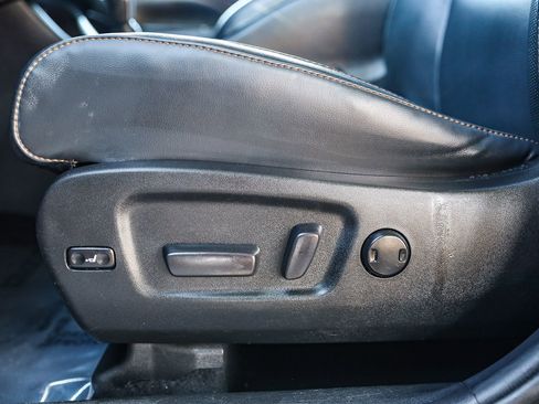 Certified 2019 Toyota Highlander Limited image 21