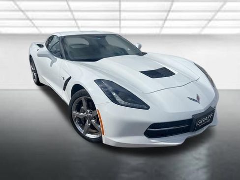 Used 2017 Chevrolet Corvette Stingray Coupe w/ 1LT image 1