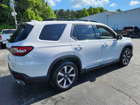 Used 2025 Honda Pilot Elite image 8
