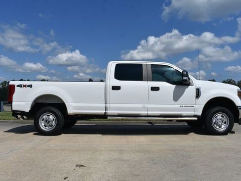 Used 2019 Ford F250 XL w/ Power Equipment Group image 3