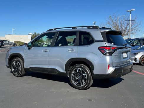 Used 2025 Subaru Forester Limited w/ Popular Package #2 image 2