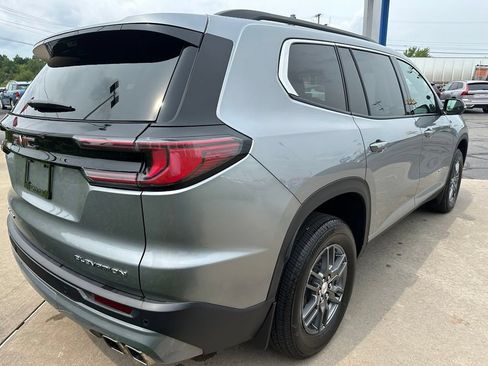 Used 2026 GMC Acadia Elevation w/ LPO, Floor Liner Package AWD/4WD image 5