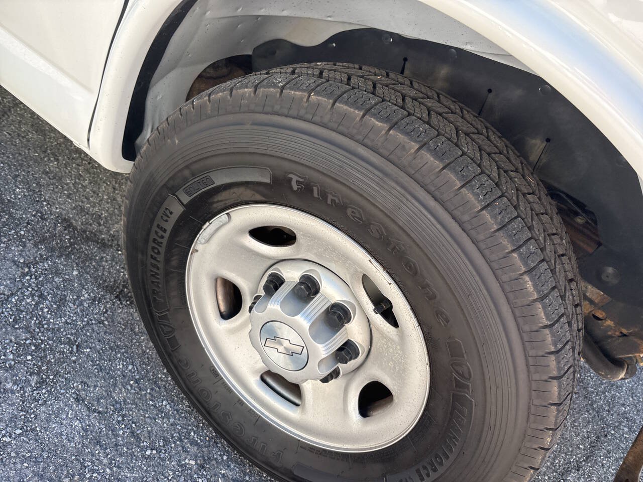 Used 2019 Chevrolet Express 2500 w/ Enhanced Convenience Package RWD image 5