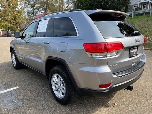 Used 2018 Jeep Grand Cherokee Laredo image 37