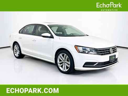 Used 2019 Volkswagen Passat 2.0T Wolfsburg w/ Wheels & Sunroof Package FWD image 1