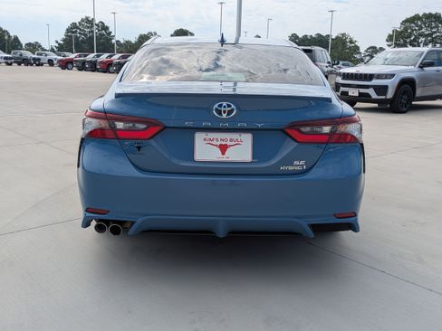 Certified 2023 Toyota Camry SE FWD image 4