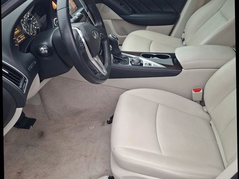 Used 2018 INFINITI Q50 Luxe w/ Essential Package (3.0T Luxe) image 6