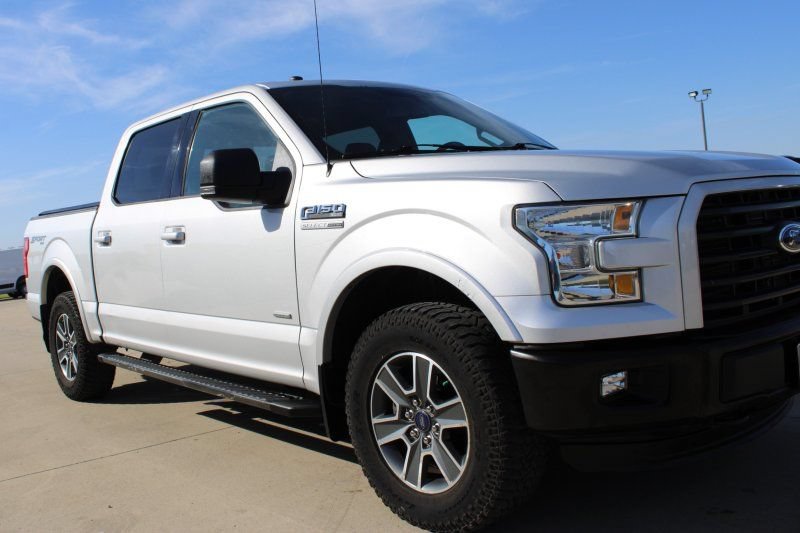 Used 2016 Ford F150 XLT w/ Equipment Group 302A Luxury AWD/4WD image 3