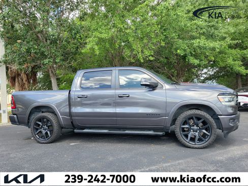 Used 2020 RAM 1500 Laramie AWD/4WD image 3