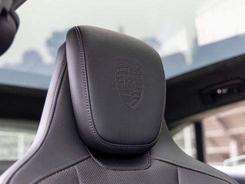 New 2025 Porsche Taycan 4S image 54