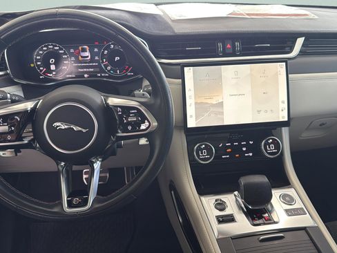 Used 2022 Jaguar F-PACE SVR AWD/4WD image 33