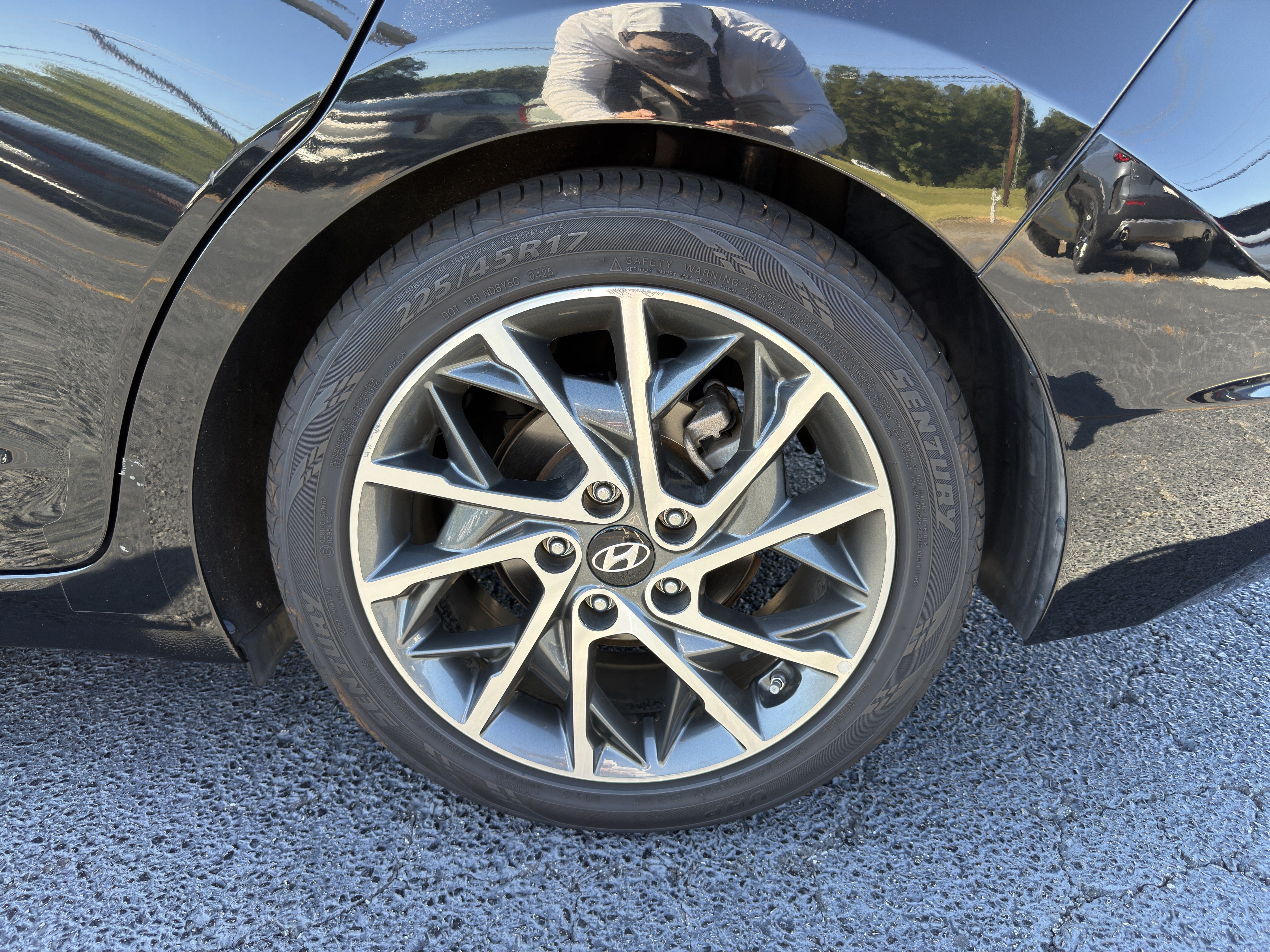 Used 2019 Hyundai Elantra Limited FWD image 7