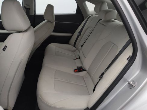 Used 2025 Hyundai Sonata SEL FWD image 18
