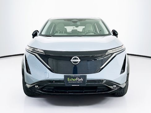 Used 2024 Nissan Ariya AWD image 2