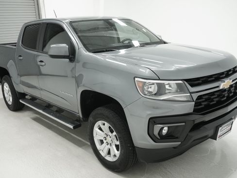 Used 2022 Chevrolet Colorado LT w/ LT Convenience Package RWD image 3