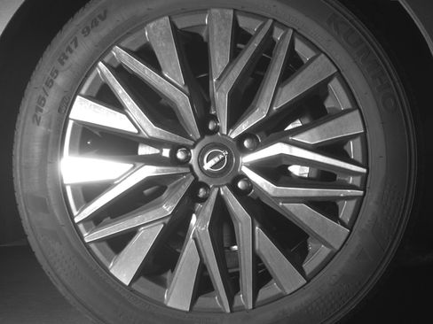 Used 2025 Nissan Altima 2.5 SV image 13