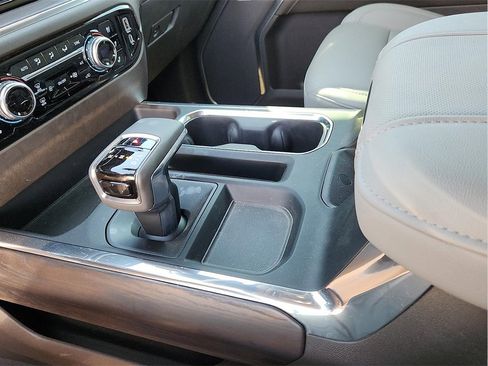 Used 2023 GMC Sierra 1500 SLT image 25