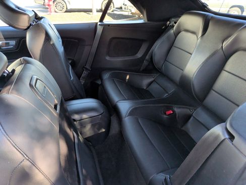 Used 2019 Ford Mustang Premium image 31