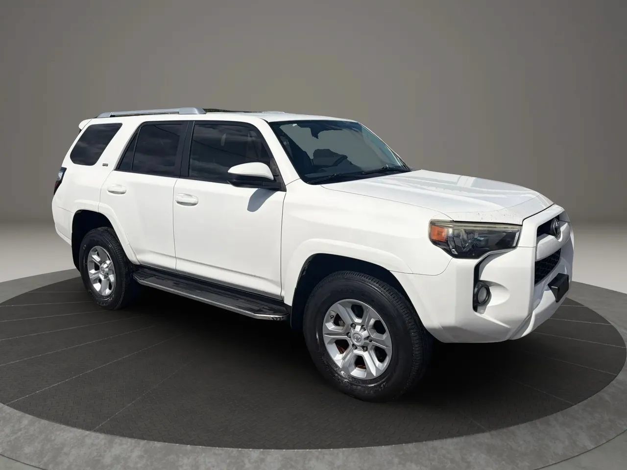 Used 2014 Toyota 4Runner SR5 AWD/4WD image 7