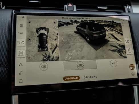 New 2026 Land Rover Discovery Sport Landmark AWD/4WD image 27
